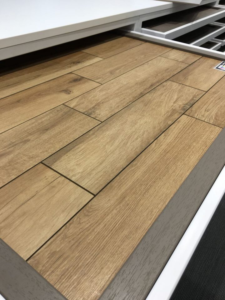 Joint Carrelage Imitation Parquet | Venus Et Judes tout Carrelage Imitation Pont De Bateau