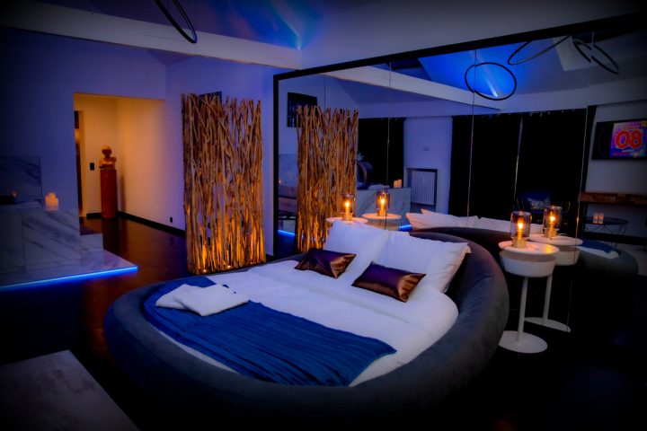 Loft Industriel Avec Sauna Et Jacuzzi Privatif, Belgique serapportantà Chambre Avec Jacuzzi Privatif Liège Loft Industriel Avec Sauna Et Jacuzzi Privatif, Belgique serapportantà Chambre Avec Jacuzzi Privatif Liège