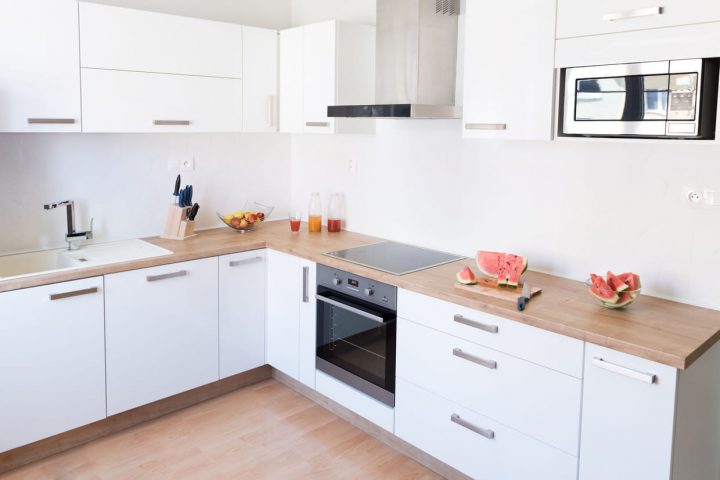 Plan De Travail : Quelle Marque Et Quelle Matière Choisir En à Poser Plan De Travail Sans Meuble Plan De Travail : Quelle Marque Et Quelle Matière Choisir En à Poser Plan De Travail Sans Meuble