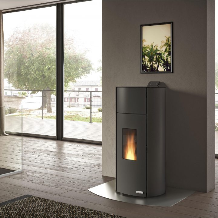 Poêle À Granulés Casatelli Arturo Rond Noir 8.2 Kw | Poêle À serapportantà Poele A Granule A Ventouse Leroy Merlin