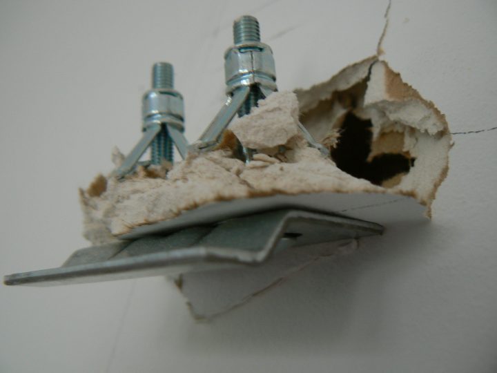 Poser Des Placards Suspendus Sur Du Placoplatre – Communauté intérieur Meuble Haut Cuisine Placo Poser Des Placards Suspendus Sur Du Placoplatre – Communauté intérieur Meuble Haut Cuisine Placo