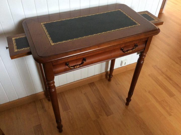 Table Merisier Le Bon Coin – Gamboahinestrosa pour Table De Nuit Ancienne Le Bon Coin