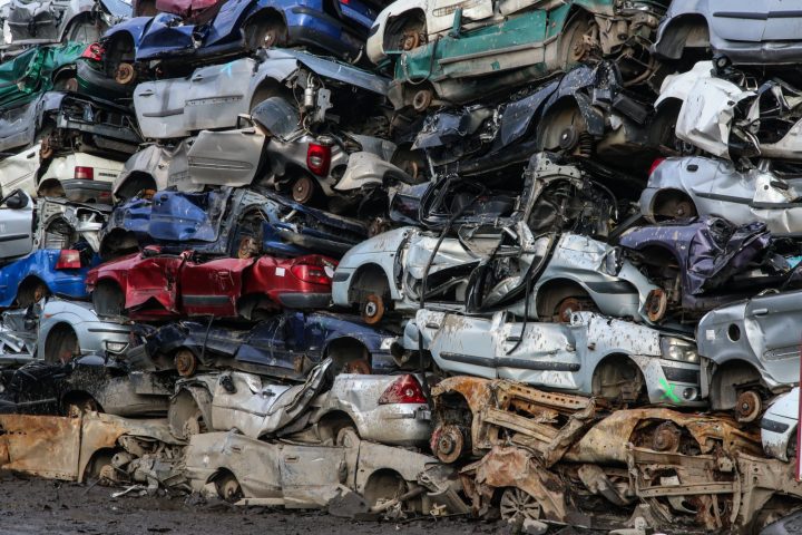 Thionville | Société. Ma Vie De Casseur Auto dedans Casse Robinet Augny