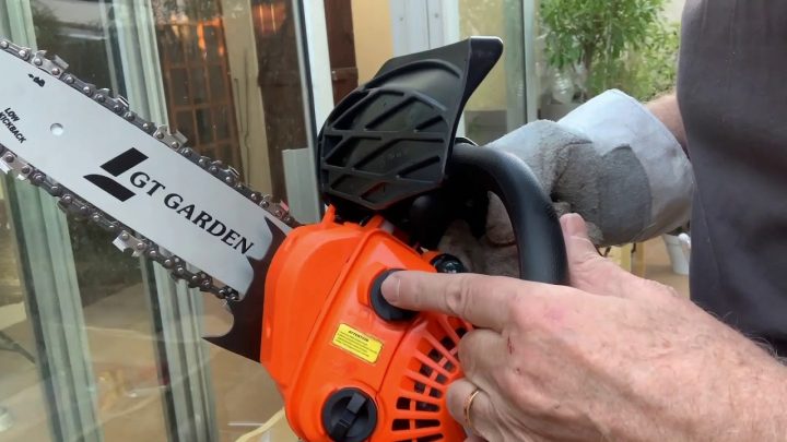 Tronçonneuse Élagueuse Thermique 25 Cm3 De Gt Garden – Présentation Client Du Produit pour Gt Garden Tronçonneuse Élagueuse Thermique 25 Cm3, 1.2 Cv, Guide 26 Cm Tronçonneuse Élagueuse Thermique 25 Cm3 De Gt Garden – Présentation Client Du Produit pour Gt Garden Tronçonneuse Élagueuse Thermique 25 Cm3, 1.2 Cv, Guide 26 Cm