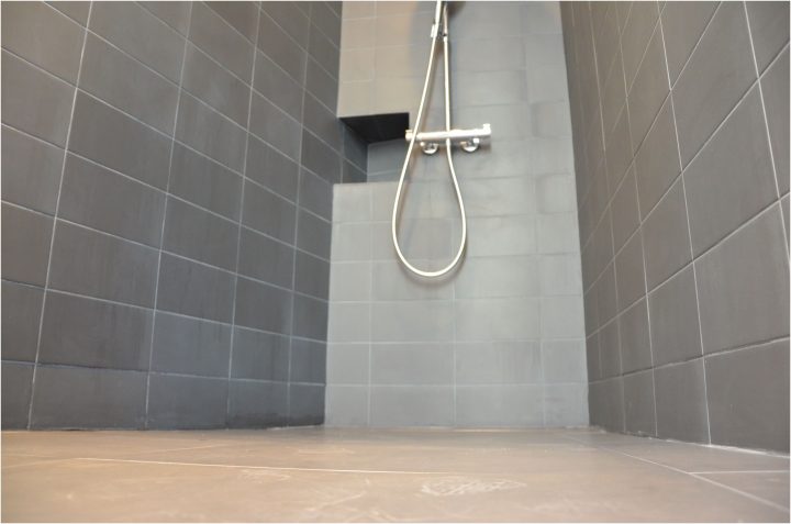 Unique Dalle Pvc Dumaplast | Tile Bathroom, Bathroom, Bathtub intérieur Dalle Pvc Salle De Bain Leroy Merlin