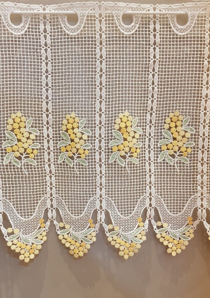 Veritable Brise- Bise Macrame Mimosa Couleur pour Brise Bise Macramé Veritable Brise- Bise Macrame Mimosa Couleur pour Brise Bise Macramé