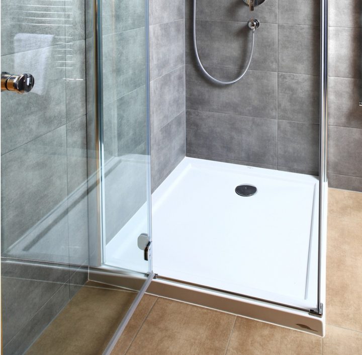 Comment Choisir Son Receveur De Douche ? – Izi By Edf intérieur Receveur De Douche Quart De Rond 70X70