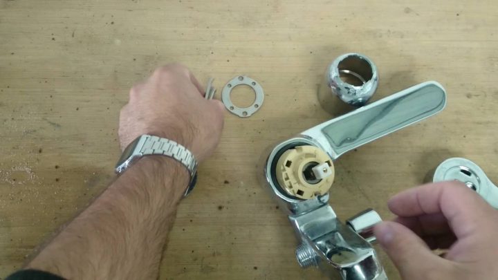 Comment Remplacer Une Cartouche De Mitigeur Fréderich Grohe intérieur Démontage Tête De Robinet Mélangeur Grohe