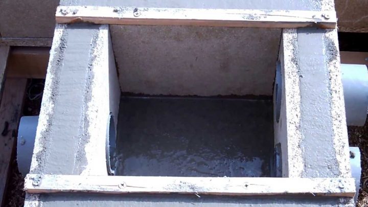 Coulage Du Béton D'Un Regard D'Eaux Pluviales avec Couvercle Regard Béton 50X50 Castorama