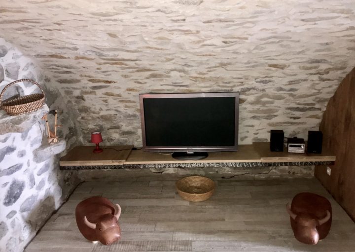 Gîte Le Buron De Terres Rouges, Laguiole – Aubrac concernant Buron Des Terres Rouges