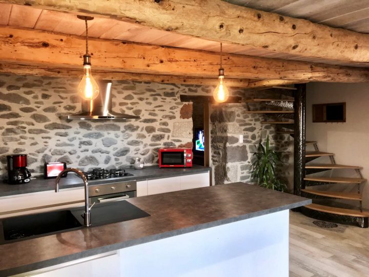 Gîte Le Buron De Terres Rouges, Laguiole – Aubrac intérieur Buron Des Terres Rouges