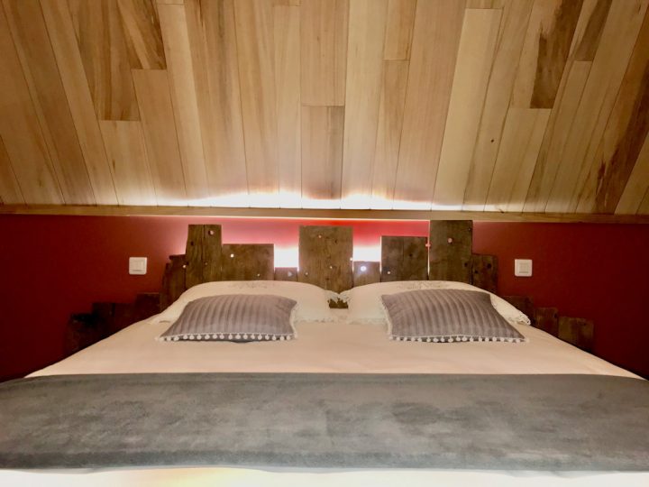 Gîte Le Buron De Terres Rouges, Laguiole – Aubrac serapportantà Buron Des Terres Rouges