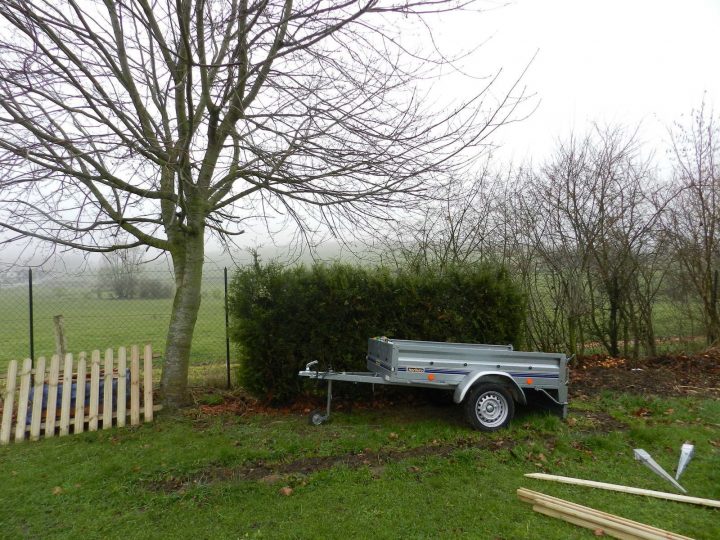 L'Abri À Remorque (Première Partie) – Barnabe-Le-Jardinier dedans Comment Fabriquer Un Abri Pour Une Remorque