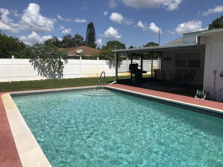 Large Sparkling Clean Pool House. Near Island Beaches. Awesome Feedback! tout Pool House Composite