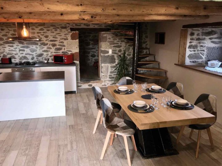 Le Buron De Terres Rouges | Laguiole – Aubrac dedans Buron Des Terres Rouges