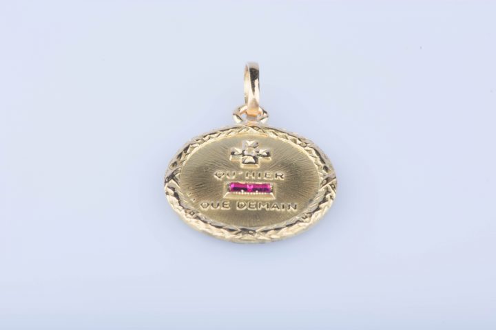 Médaille D'Amour Augis En Or Jaune 18 Ct 1 Diamant 0,01 Ct 2 intérieur Medaille D'Amour Augis Occasion