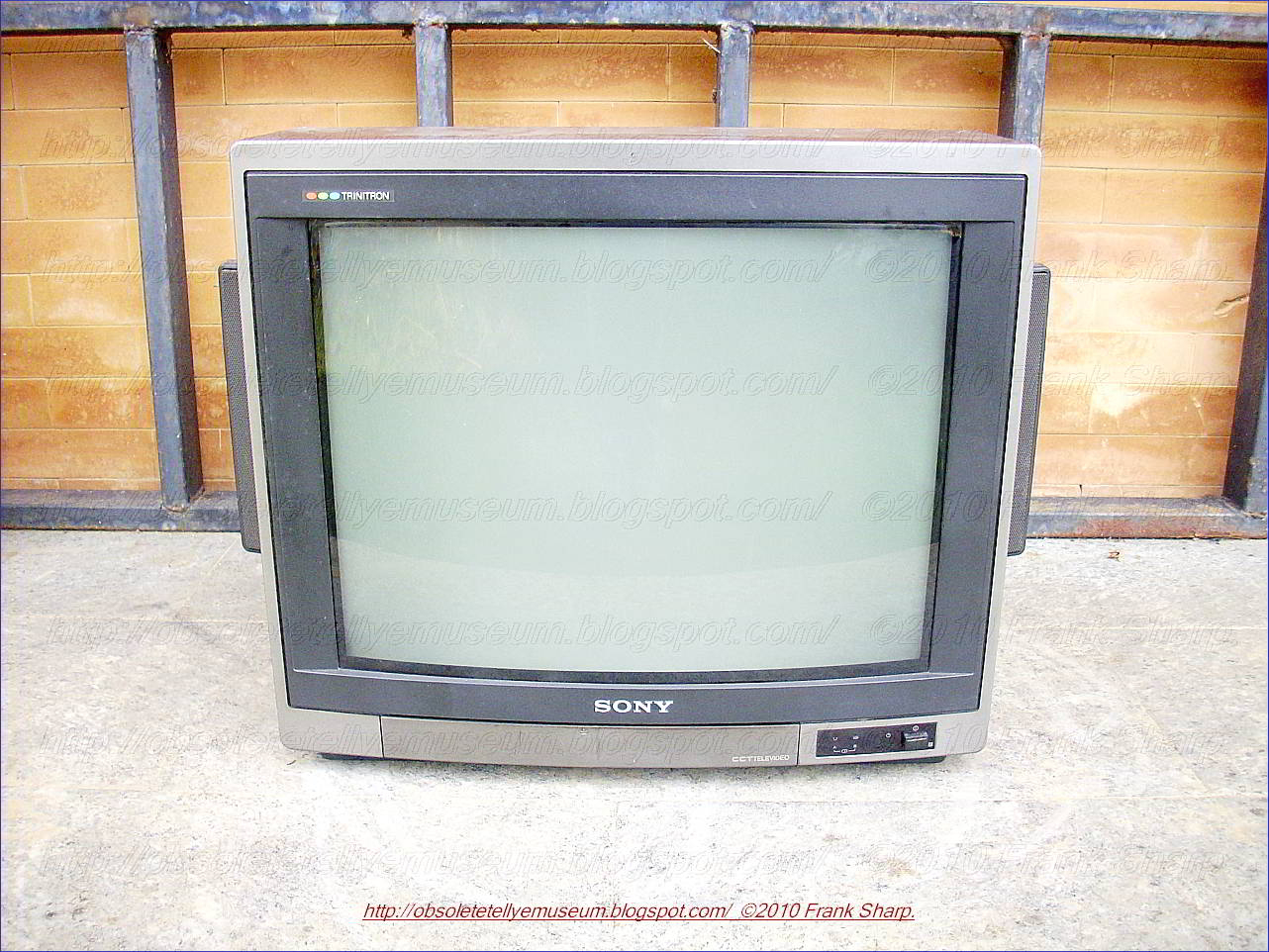 Obsolete Technology Tellye !: Sony Trinitron Kv-21Xrta Year dedans Images Tv Blogspot