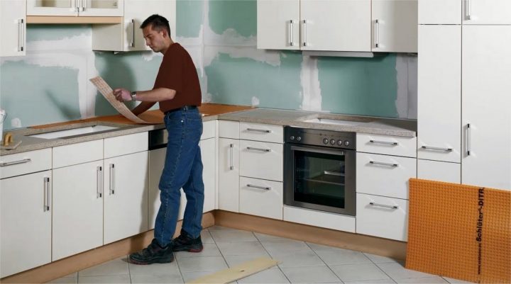 Profilé De Bordure Forme Arrondie | Schlüter-Rondec-Step/-Step-Ct encequiconcerne Profil De Chant Reno Plan, Aluminium Brossé