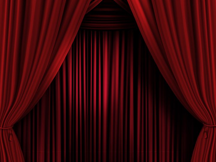 Rideau ! Ici S'Achève… | Anthocyane destiné Gif Rideau Qui S'Ouvre