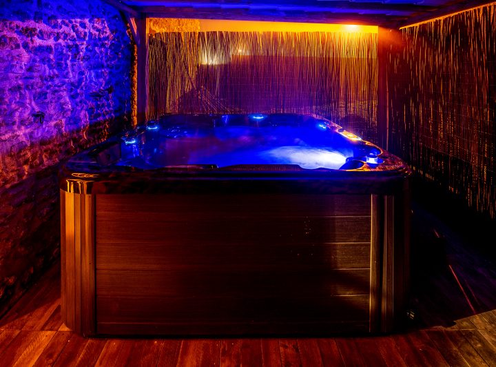 Suite Spatio – Jacuzzi Privé – 20Min Disneyland – Maisons À encequiconcerne Airbnb Jacuzzi Privatif Ile De France