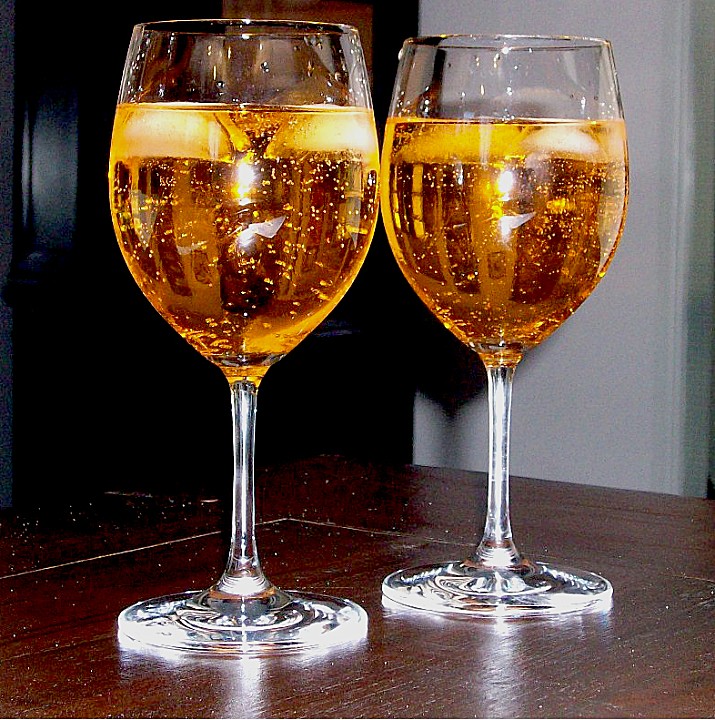 aperol spritz mit tonic aperol spritz mit tonic