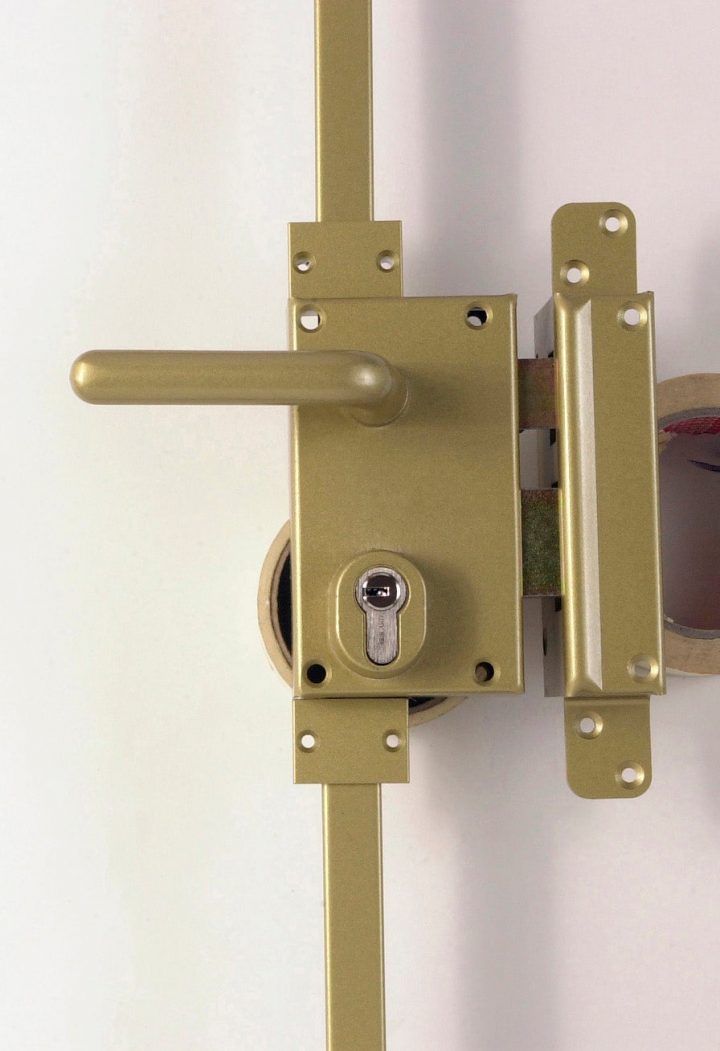 serrure de meuble en applique serrure de meuble en applique