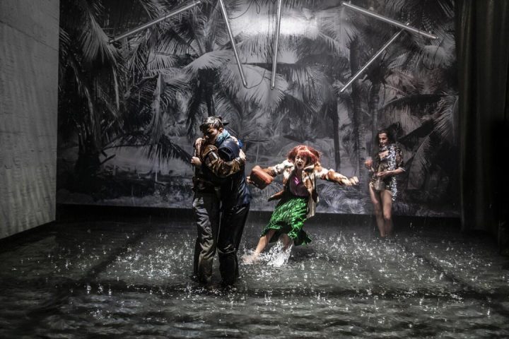 im herzen der gewalt schaubühne im herzen der gewalt schaubühne