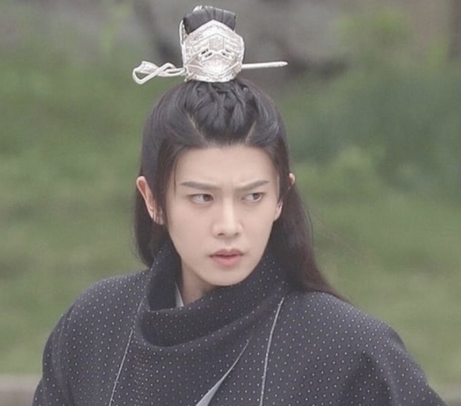 the blue whisper deutsch