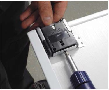 réglage porte placard cuisine