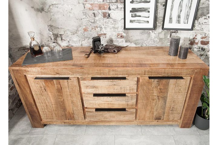 meuble en bois massif moderne