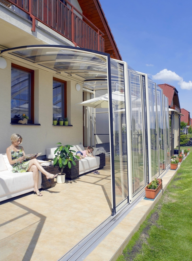 Abri Adossé Télescopique Angulaire Full Vision intérieur Abri Terrasse Telescopique