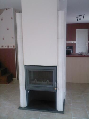 Cheminée Posée – Notre Maison Phenix à Habillage Insert Béton Cellulaire