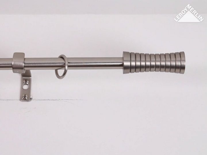 Comment Poser Une Tringle À Rideaux ? | Leroy Merlin pour Poser Une Tringle Sans Percer Comment Poser Une Tringle À Rideaux ? | Leroy Merlin pour Poser Une Tringle Sans Percer