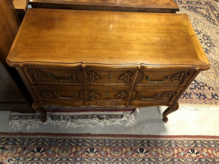 Commode En Merisier Style Régence Ouvrant À 2 – Quimper dedans Meuble Merisier Style Régence Occasion