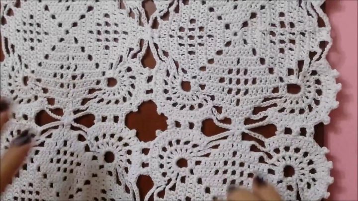 Crochet Chemin De Table (Nappe) Pour Les Gauchers Niveau tout Grilles Gratuites Chemin De Table En Crochet À Imprimer Crochet Chemin De Table (Nappe) Pour Les Gauchers Niveau tout Grilles Gratuites Chemin De Table En Crochet À Imprimer