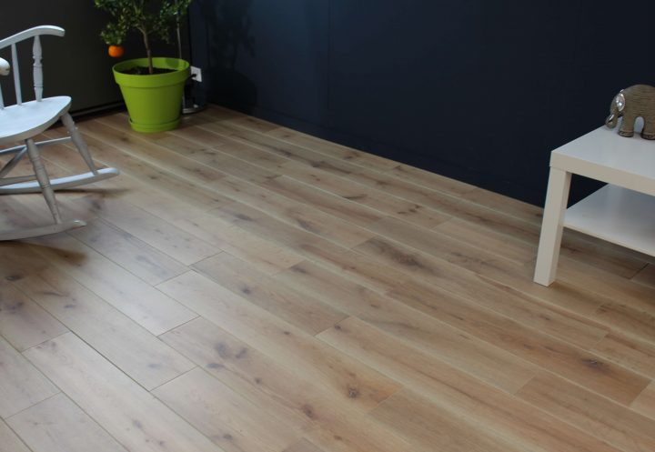 Echantillon – Parquet Chene Massif Clipsable – Salin – 18 tout Parquet Massif Destockage