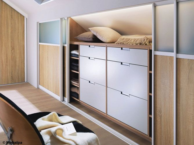 Épinglé Sur Placard Étagère concernant Dressing Sur Mesure Mansarde Épinglé Sur Placard Étagère concernant Dressing Sur Mesure Mansarde