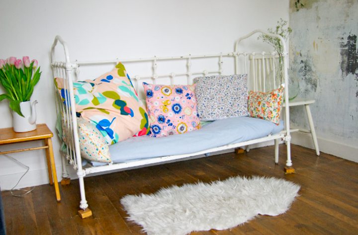 Image Of Lit Banquette En Fer Forgé | Kids Bedroom tout Lit Banquette Fer Forgé Image Of Lit Banquette En Fer Forgé | Kids Bedroom tout Lit Banquette Fer Forgé