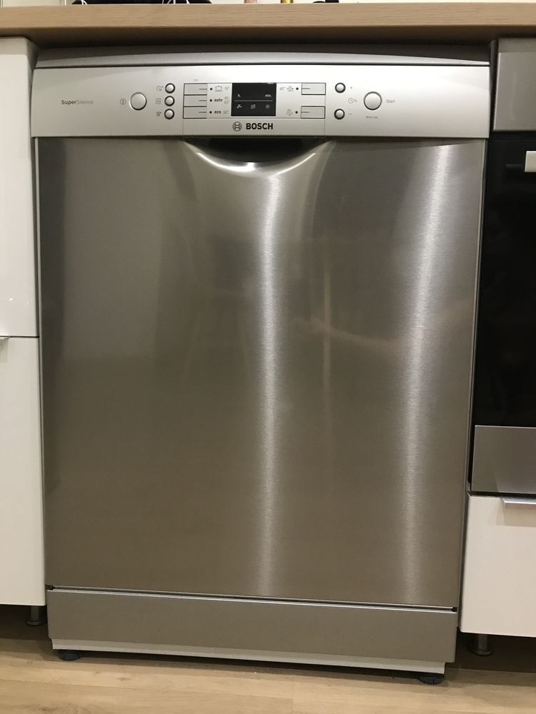 Lave Vaisselle Bosch Super Silence Serie 6 à Lave Vaisselle Bosch E24