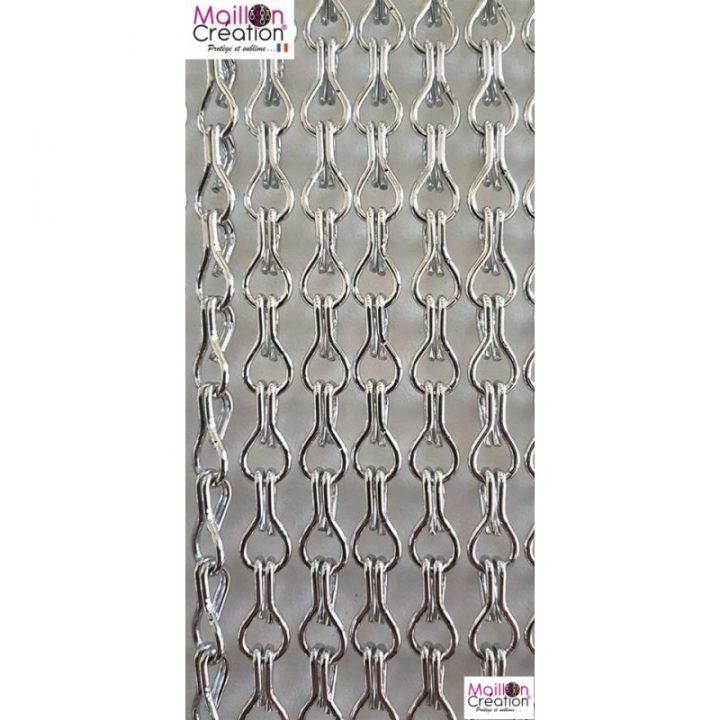 Modèle Lowcost Est Un Rideau De Porte En Chaînette tout Rideau De Porte Lanière Plastique