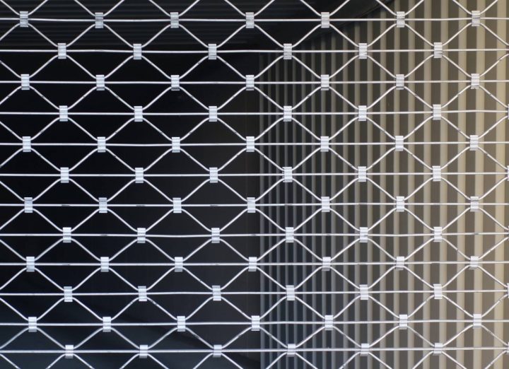 Pose Et Remplacement D'Un Rideau Métallique Pour Local à Depannage Rideau Metallique Lyon