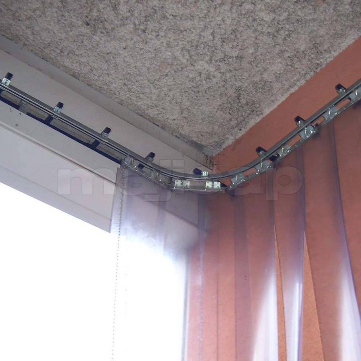 Rideau À Lanières Coulissant Sur Mesure En Pvc – Majicap dedans Rideau À Lanières Castorama