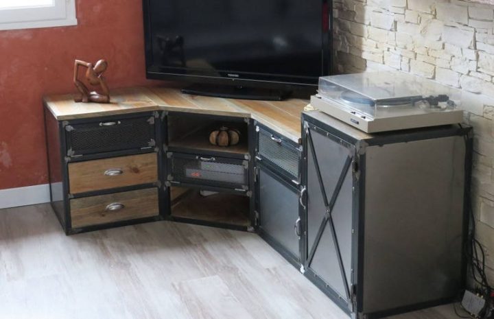 meuble tv d’angle industriel
