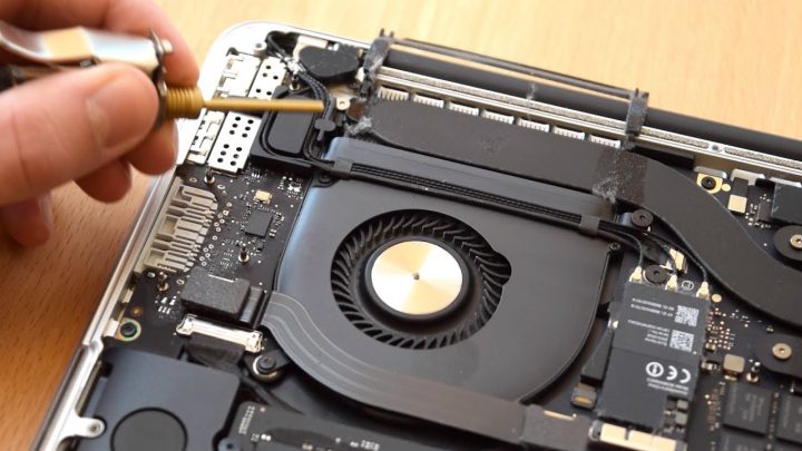 laut dem oder laut des