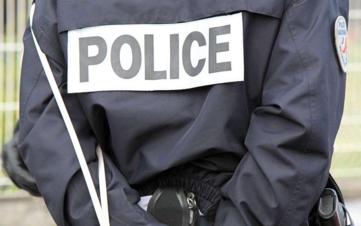 Accusés De Viol, Deux Policiers Lyonnais Innocentés Par dedans Chambre Coquine Lyon