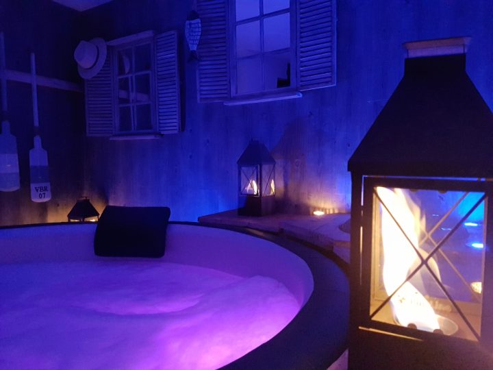 Amour Blog: Week End En Amoureux Avec Jacuzzi Privatif France tout Chambre Coquine Lyon