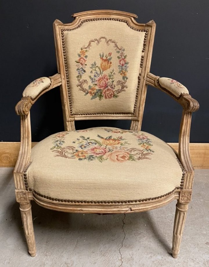 Beau Fauteuil Ancien – Armchair avec Jardinerie Tarnaise Catalogue Online Beau Fauteuil Ancien – Armchair avec Jardinerie Tarnaise Catalogue Online