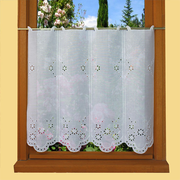 Brise Bise Bouillonné En Étamine Et Macramé Brodé dedans Brise Bise Rideau Modele Montagne Brise Bise Bouillonné En Étamine Et Macramé Brodé dedans Brise Bise Rideau Modele Montagne