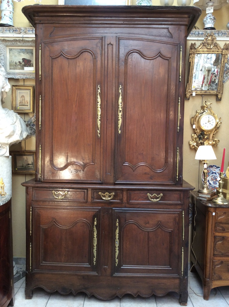 Buffet Ancien 2 Corps - Le Specialiste Du Meuble Ancien avec Buffet Ancien Repeint