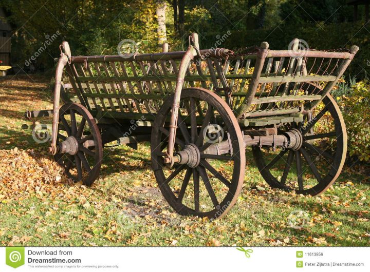 Chariot En Bois De Foin Photo Stock. Image Du Zone encequiconcerne Plan De Charrette En Bois